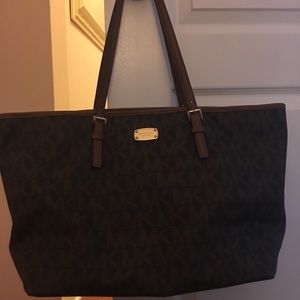 Michael Kors tote